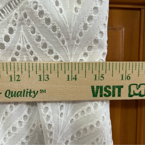 White House Black Market White Eyelet Peplum Cami Size 8 NWT - Picture 11 of 13